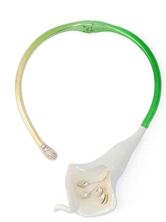 Betsey Johnson Jewelry - New Betsey Johnson CALLA LILY COLLAR NECKLACE